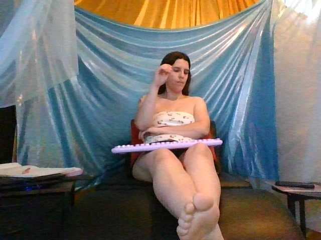 AlluringAli25 live cam