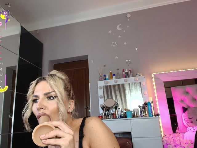 Allesya23 live cam on BongaCams