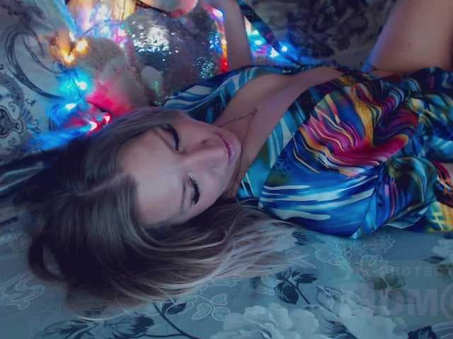 Mimi_ live cam
