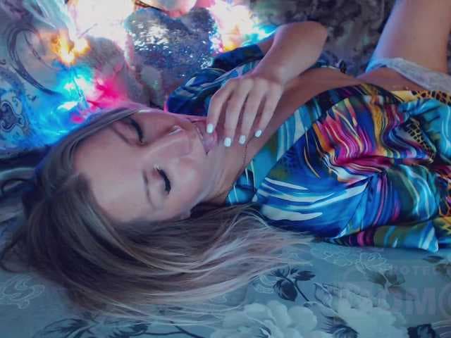 Mimi_ live cam