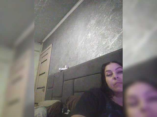 Cleopatra1990 live cam