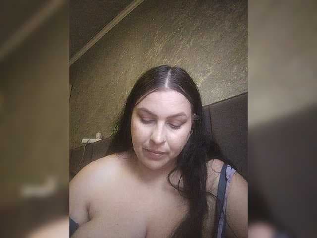 Cleopatra1990 live cam