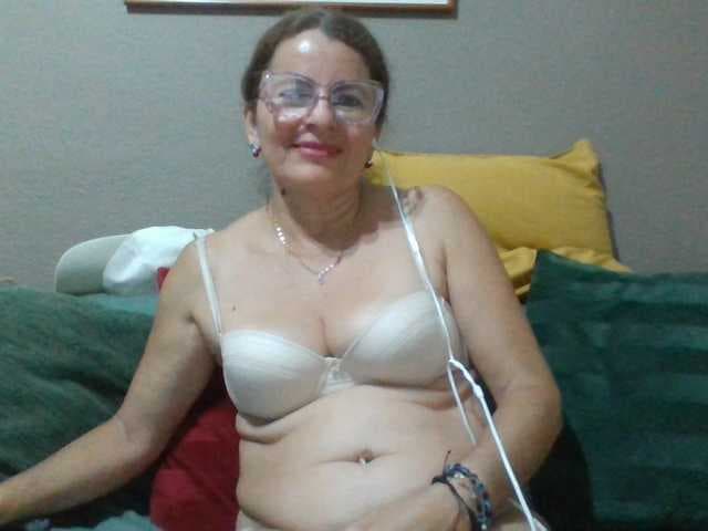 JuanitaWouti live cam