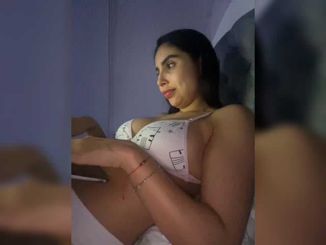 SallyeLeins live cam