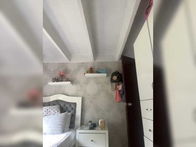 SallyeLeins live cam