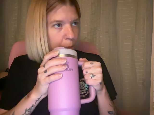 AmericnBarbie live cam