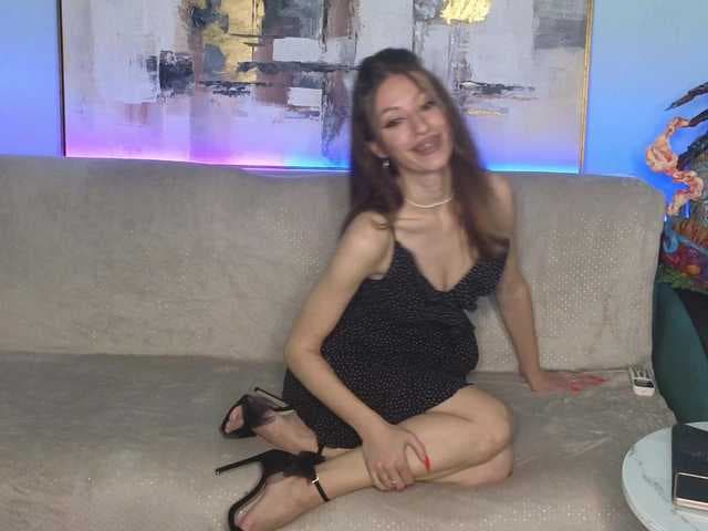 Dina5555 live cam