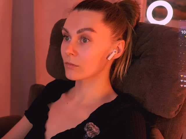 VIRTUAL_MUSE live cam