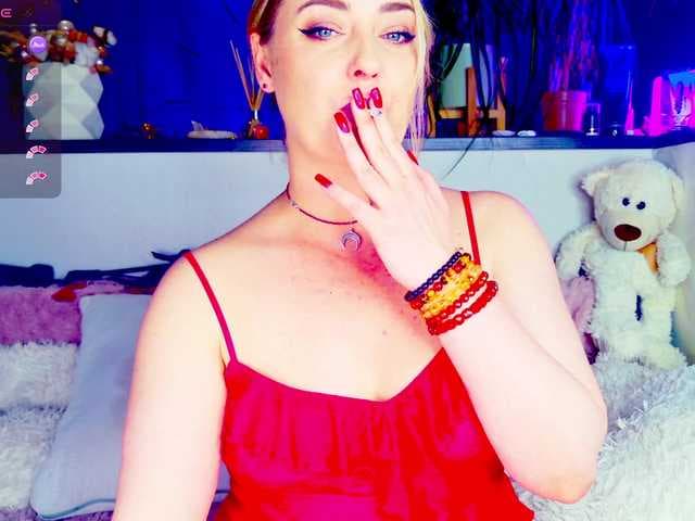 _JuliaSpace_ live cam