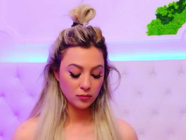 AriannaSins live cam