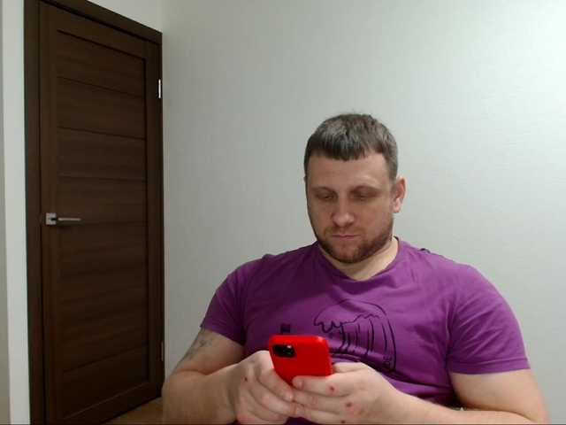 B-L-O-N-D live cam on BongaCams