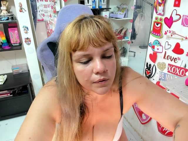 Alisson_Queen live cam