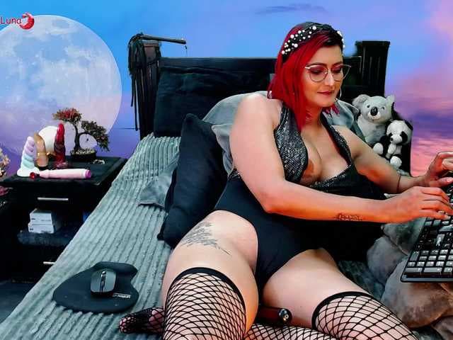 Hanna-Luna live cam
