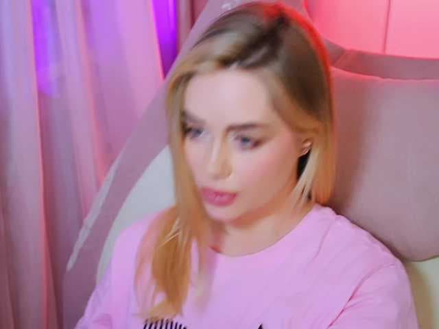 -ANN live cam