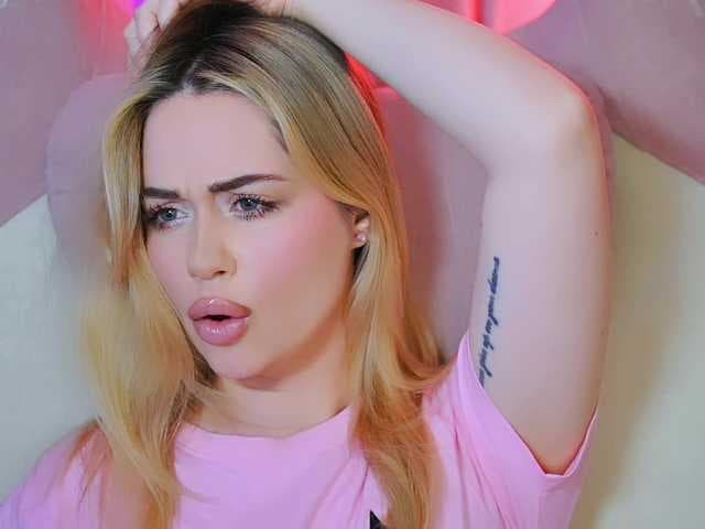 -ANN live cam