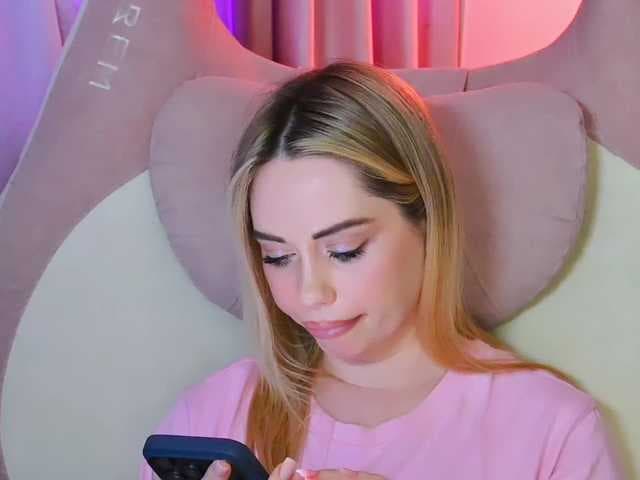 -ANN live cam
