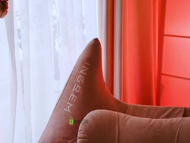 -ANN live cam