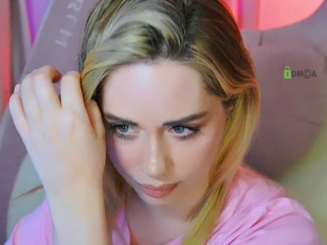 -ANN live cam
