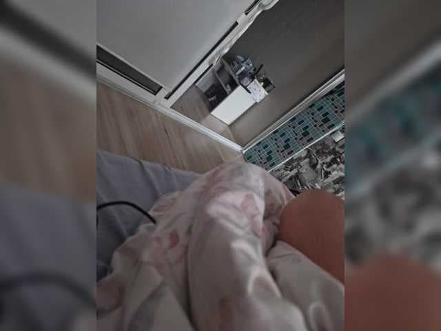 Kira183 live cam