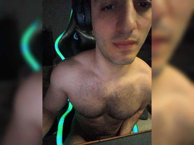 HandsomeHercules live cam on BongaCams