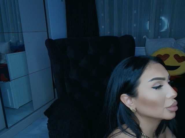 queenmeryem live cam on BongaCams