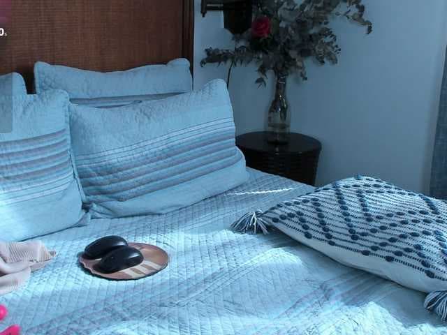 Christine_40 live cam