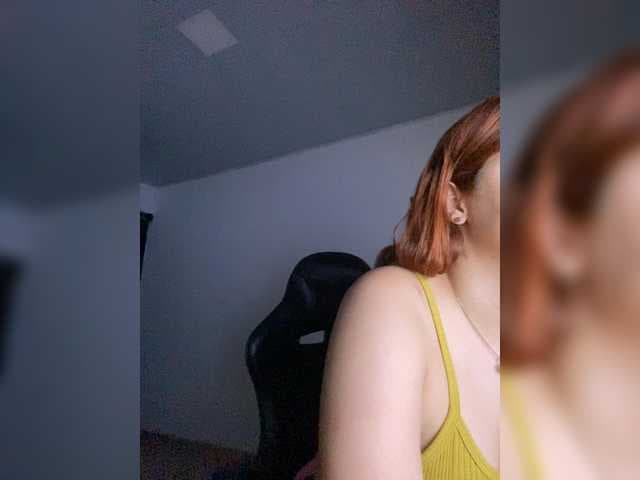 Allie-Rose live cam