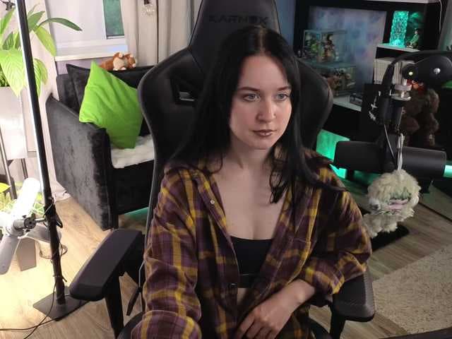 Kira_Li_Lime live cam