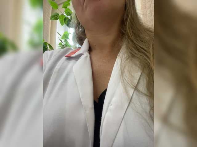 -Jolly live cam on BongaCams