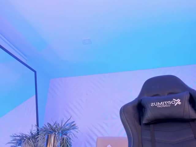 KylaMorrison live cam