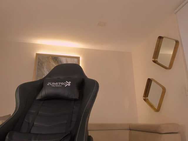 KylaMorrison live cam