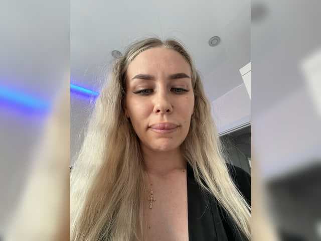 -Lovensesgirl live cam