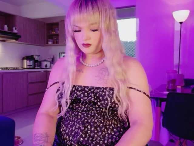 KendallCurkov live cam