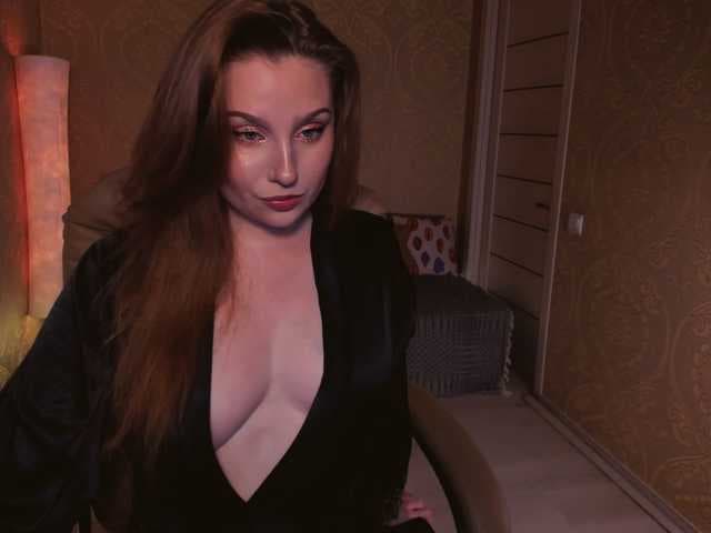 Esmeerrr live cam