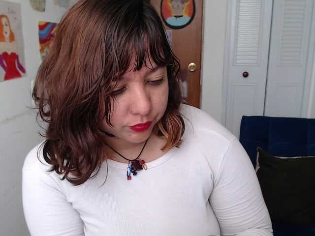 NanaBela live cam