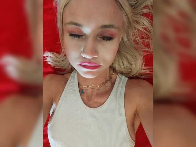 AlinaLoves live cam