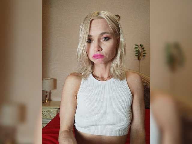 AlinaLoves live cam on BongaCams