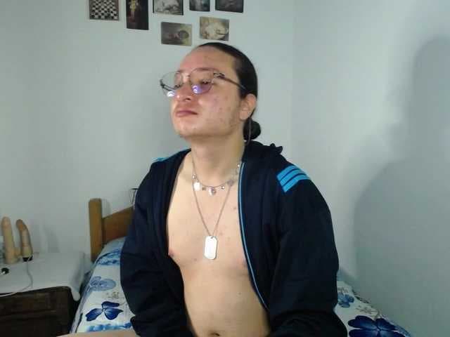 DarioBW-25 live cam