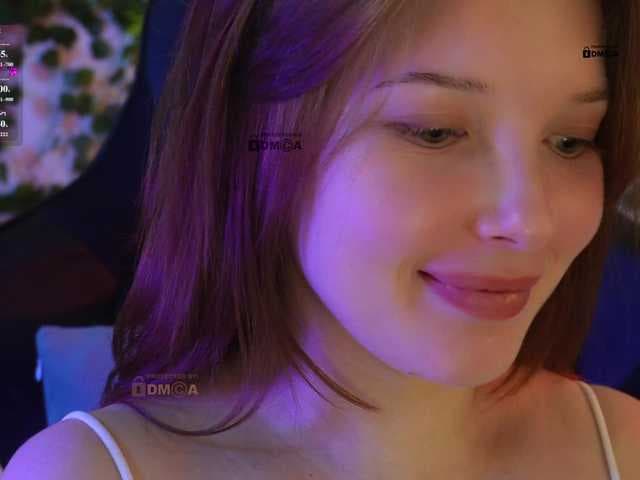 _Q_ live cam