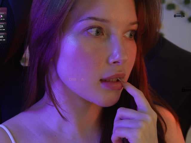 _Q_ live cam
