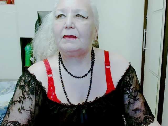GrannyWants live cam on BongaCams