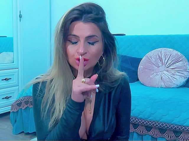 MissLusy live cam