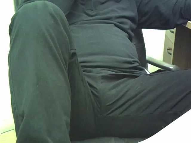 VikNik14cm live cam