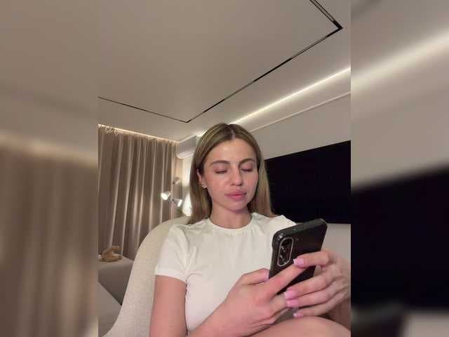 Nataliecroys live cam