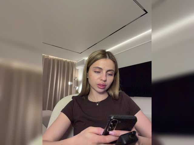 Nataliecroys live cam