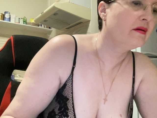 HotMilfPussy live cam