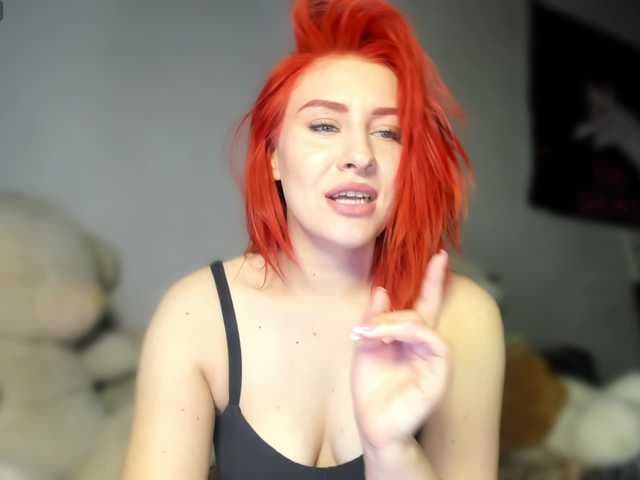 RedheadDevil live cam