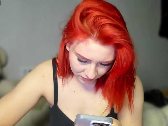 RedheadDevil live cam