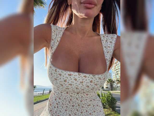 OrgazMia live cam