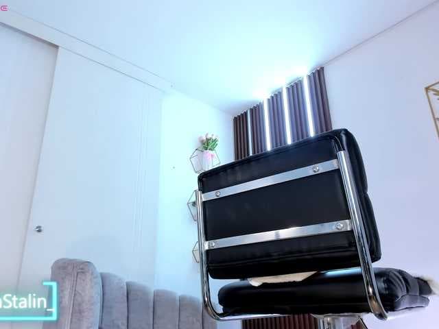 AnaStalin1 live cam